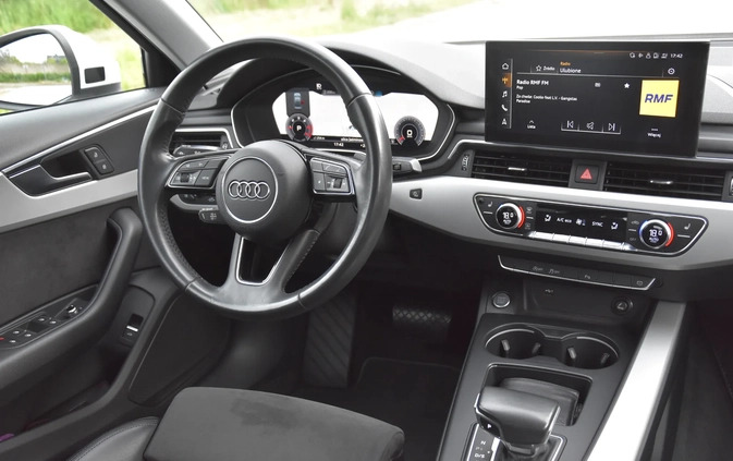 Audi A4 cena 109900 przebieg: 180000, rok produkcji 2019 z Kielce małe 742